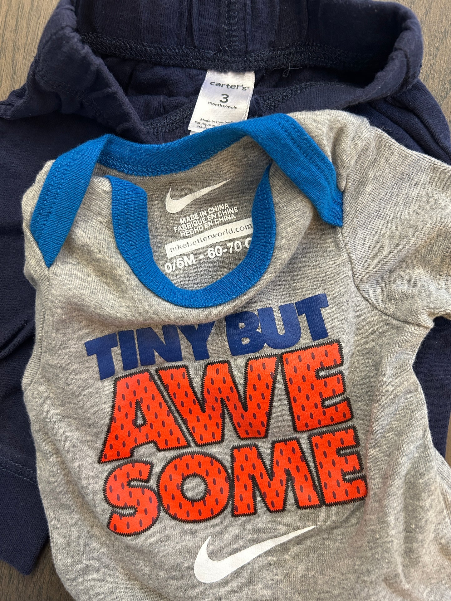 Lot of Carter’s, Nike, sweatshirt, pants, onesie, boy, size 3 months 0/6 months