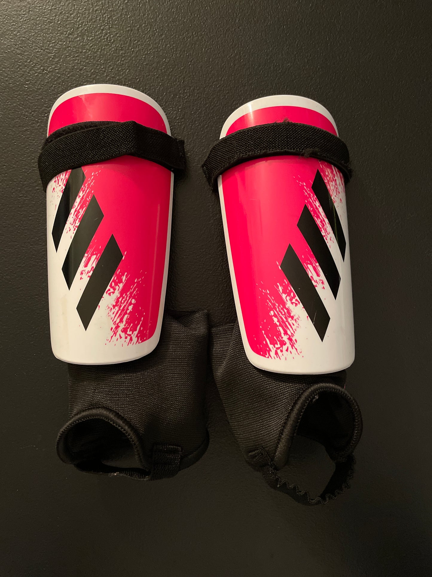 Adidas Shin Guards, Girls Sz S, Pink
