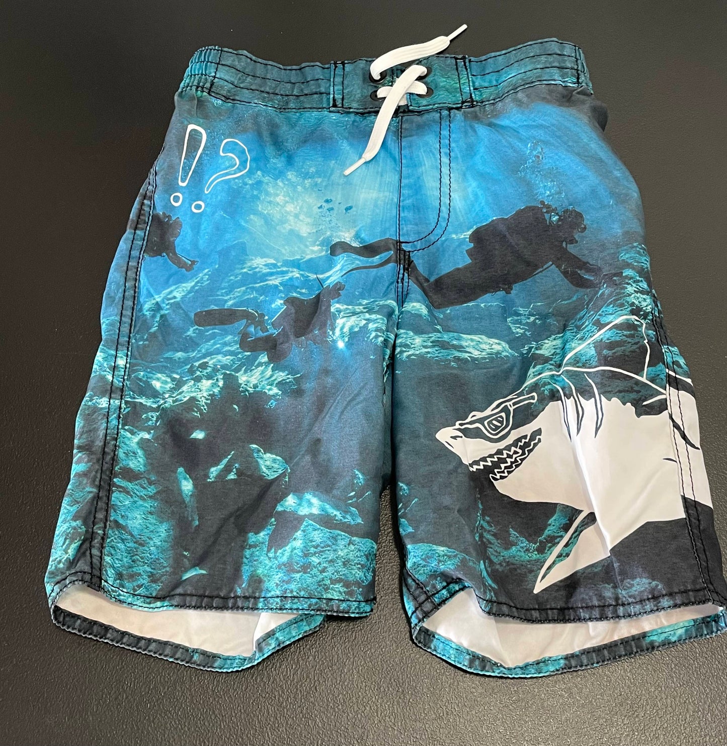 M Boys Swim Trunks, Blue w/Shark & Diver