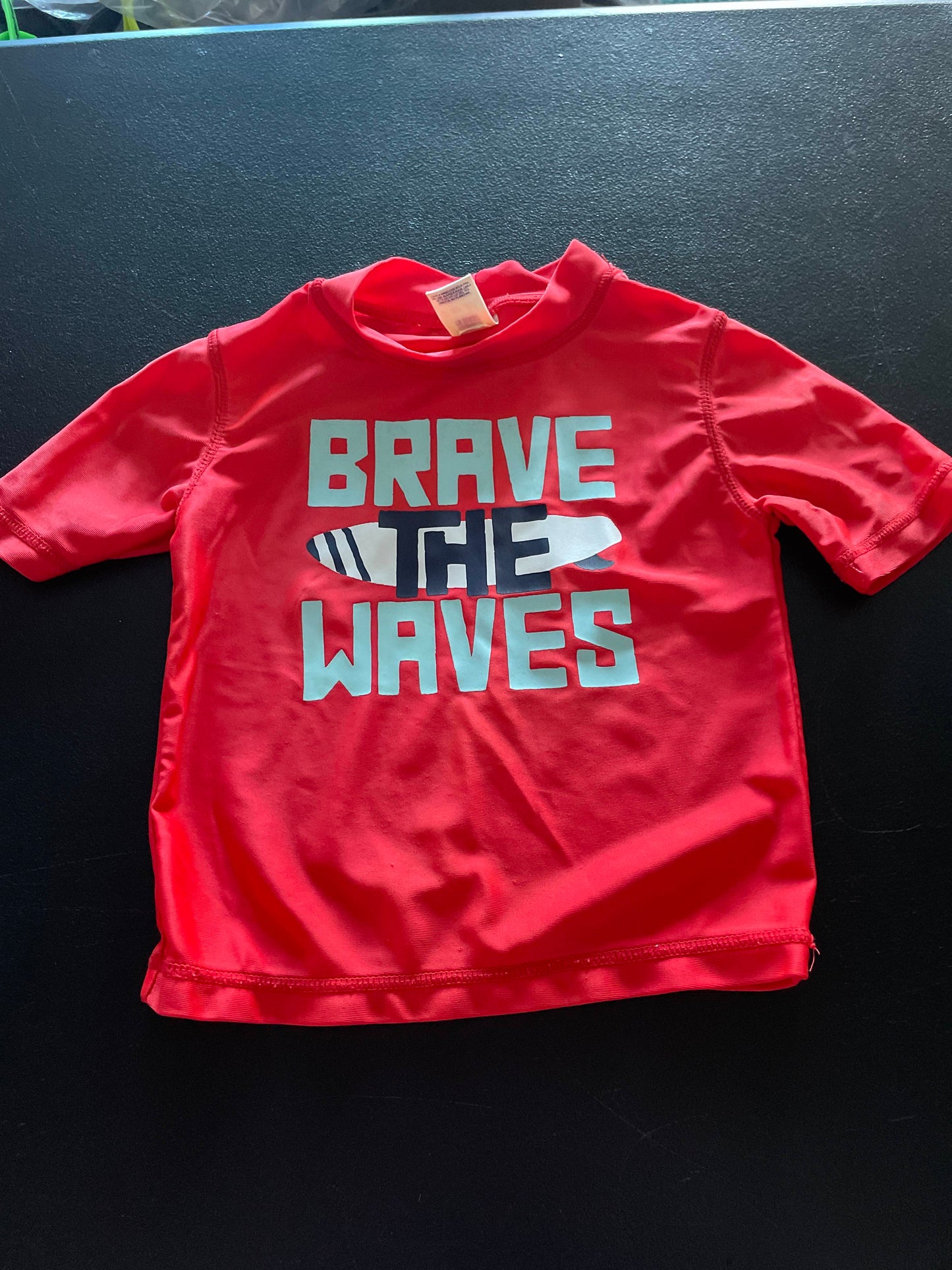 18M Boys Rash Guard, Red, Surfboard