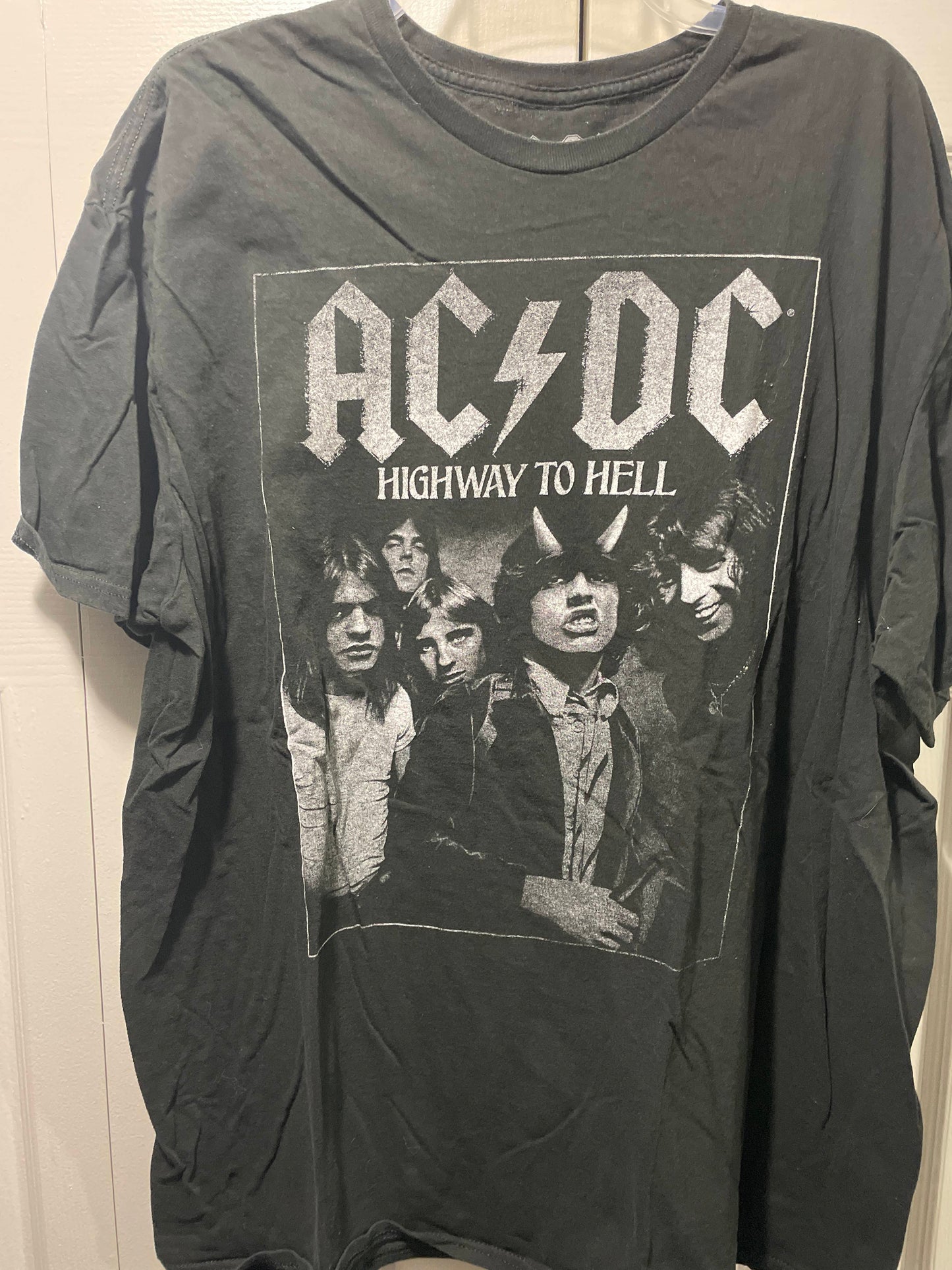 2XL Adult T-Shirt, Black, Highway to Hell