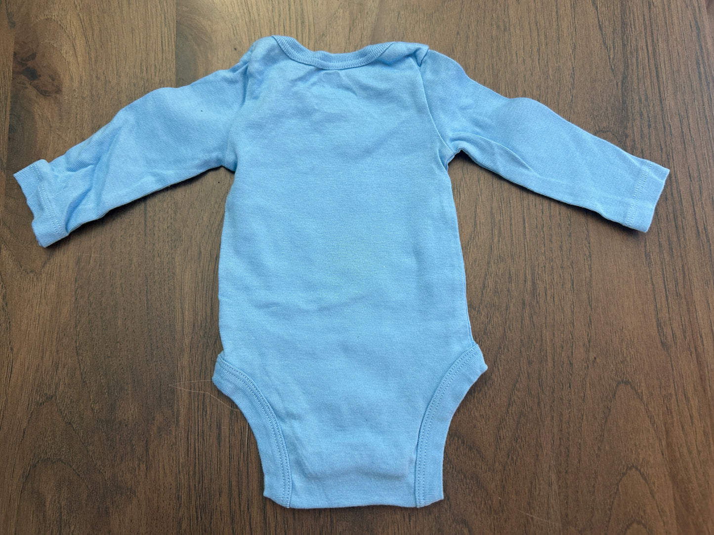 Lot of 6, boys long sleeved onesies, size 0-3, 3 months