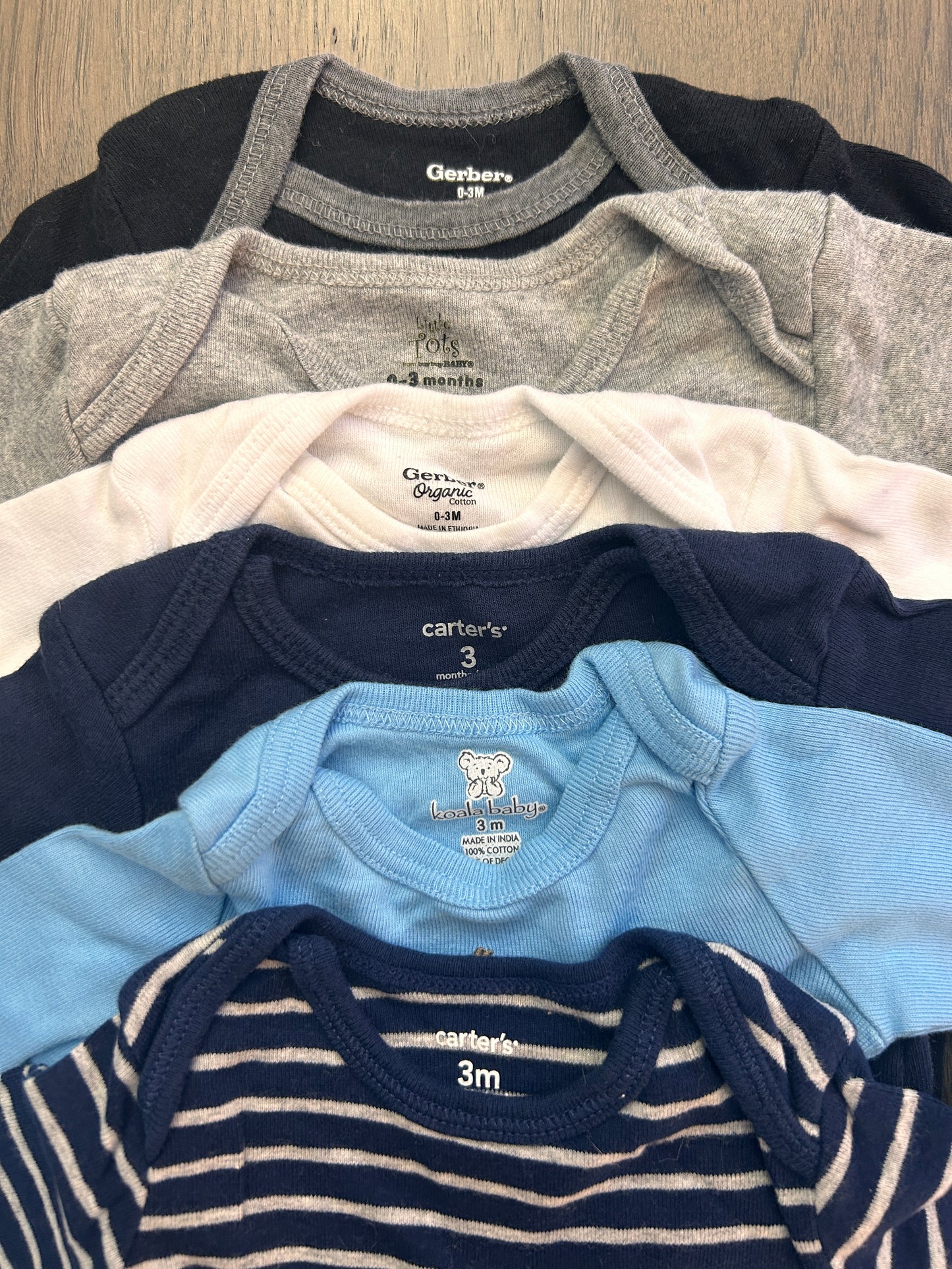 Lot of 6, boys long sleeved onesies, size 0-3, 3 months