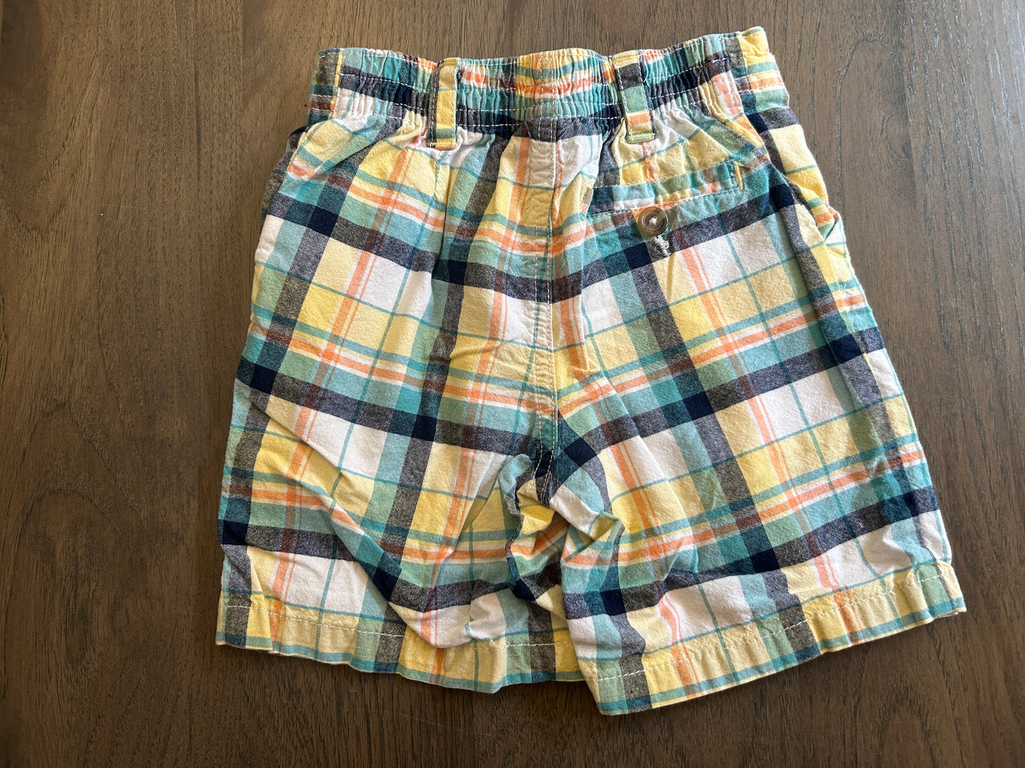 Lot of 5, boy shorts, size 12/18, 18 months