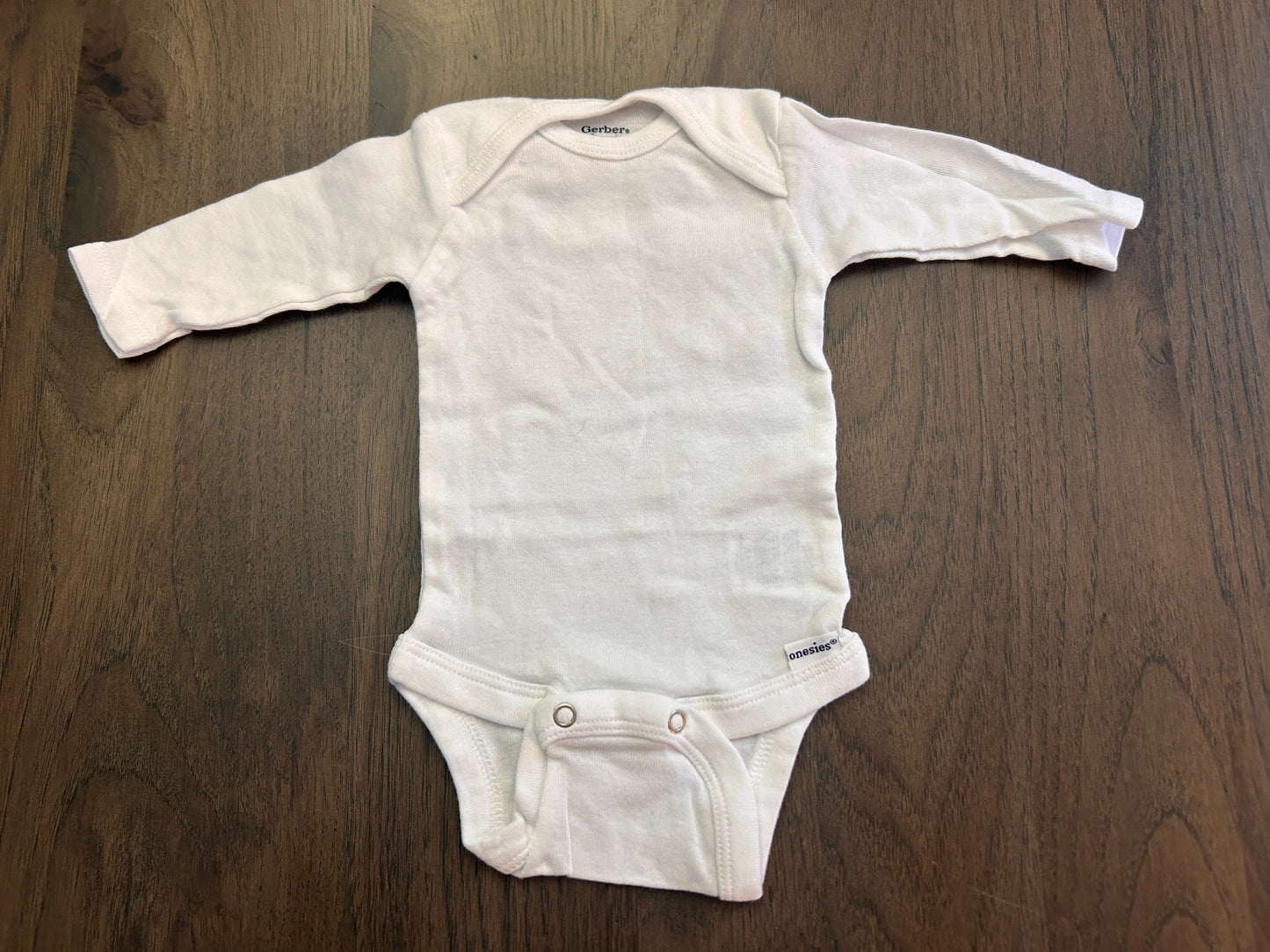 Lot of 6, boy long and short sleeved onesies, size 0-3, 3 months