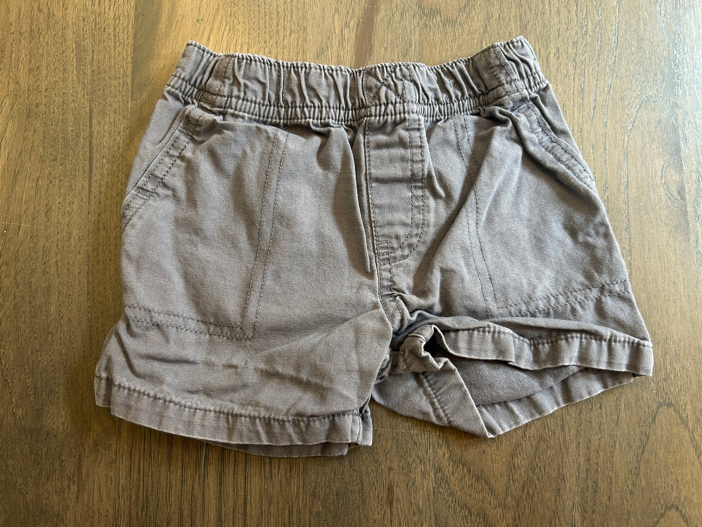 Lot of 5, boy shorts, size 12/18, 18 months