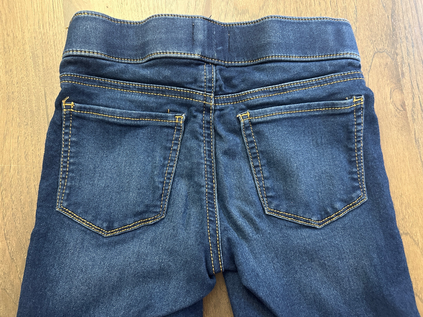 Lot of mixed brands, one dress, one tank, three shorts, one pant, girl, size 7