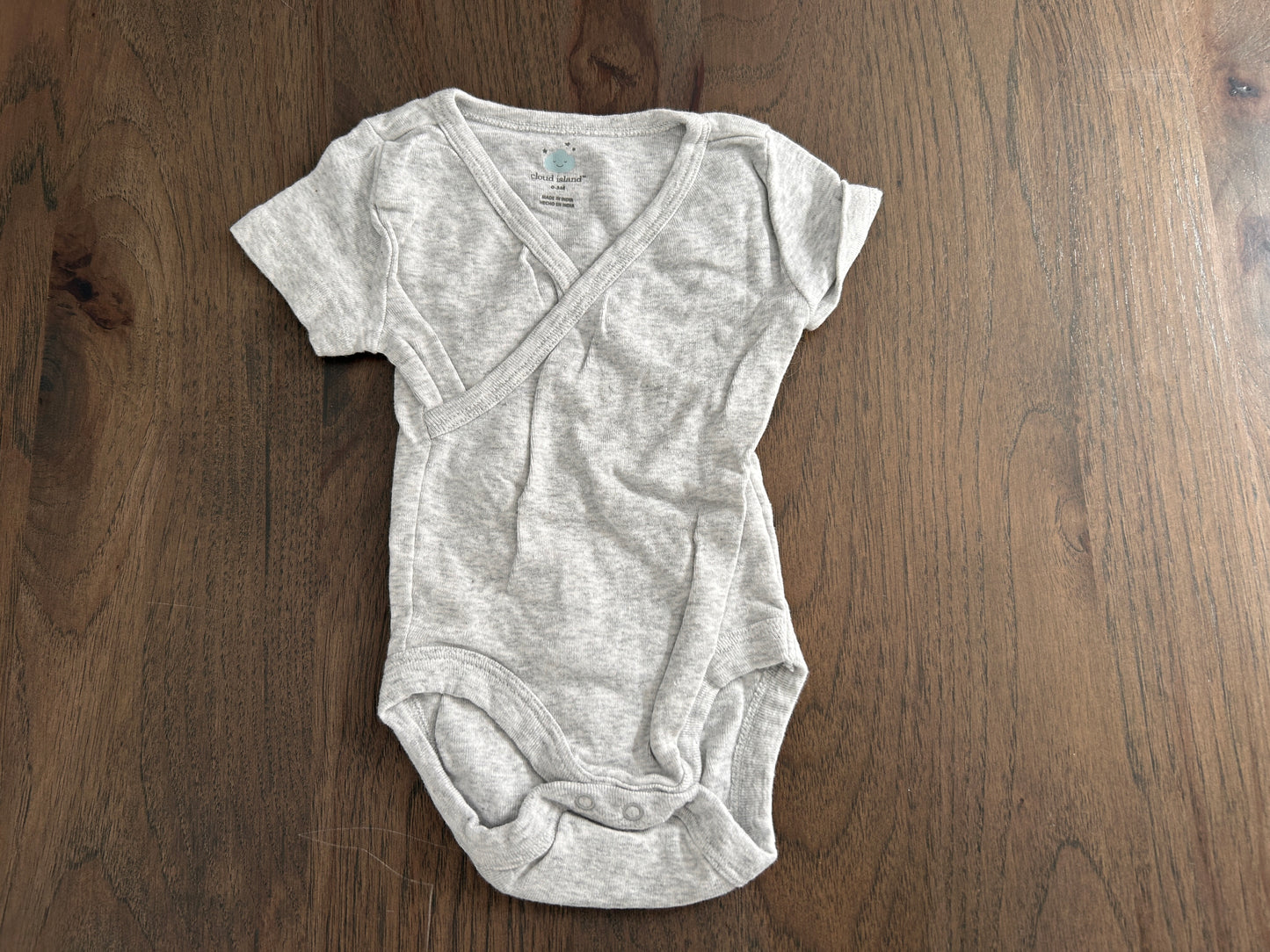 Lot of 6, boy, short sleeved onesies, size 0-3, 3-6 months