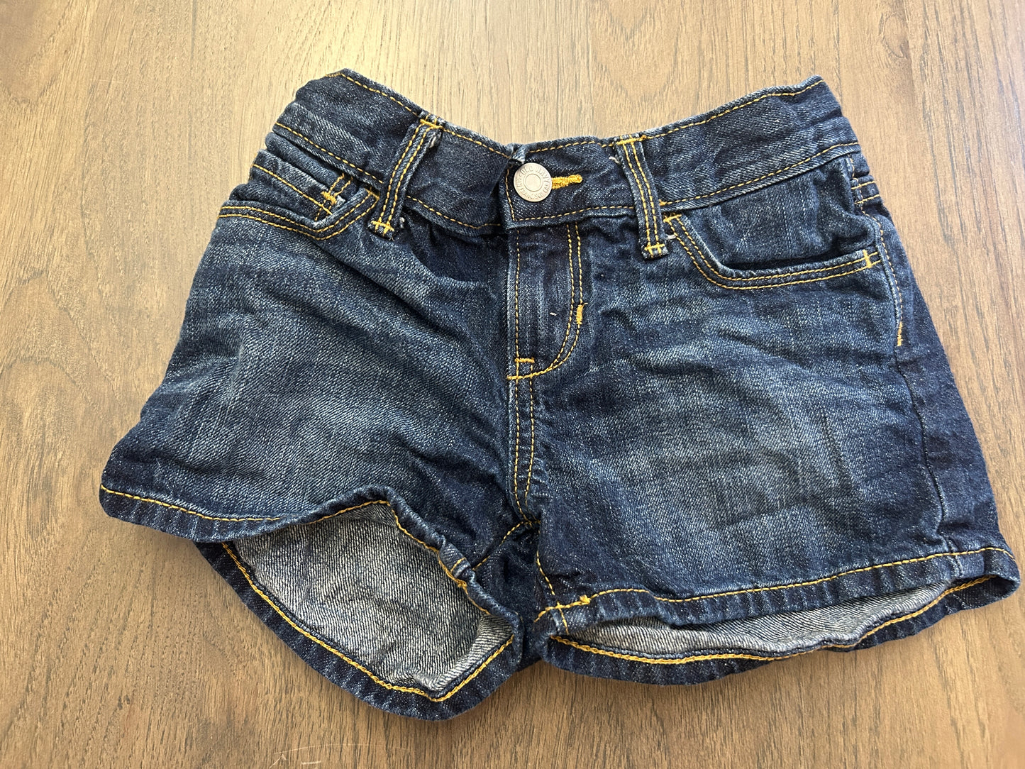 Lot of mixed brands, one dress, one tank, three shorts, one pant, girl, size 7