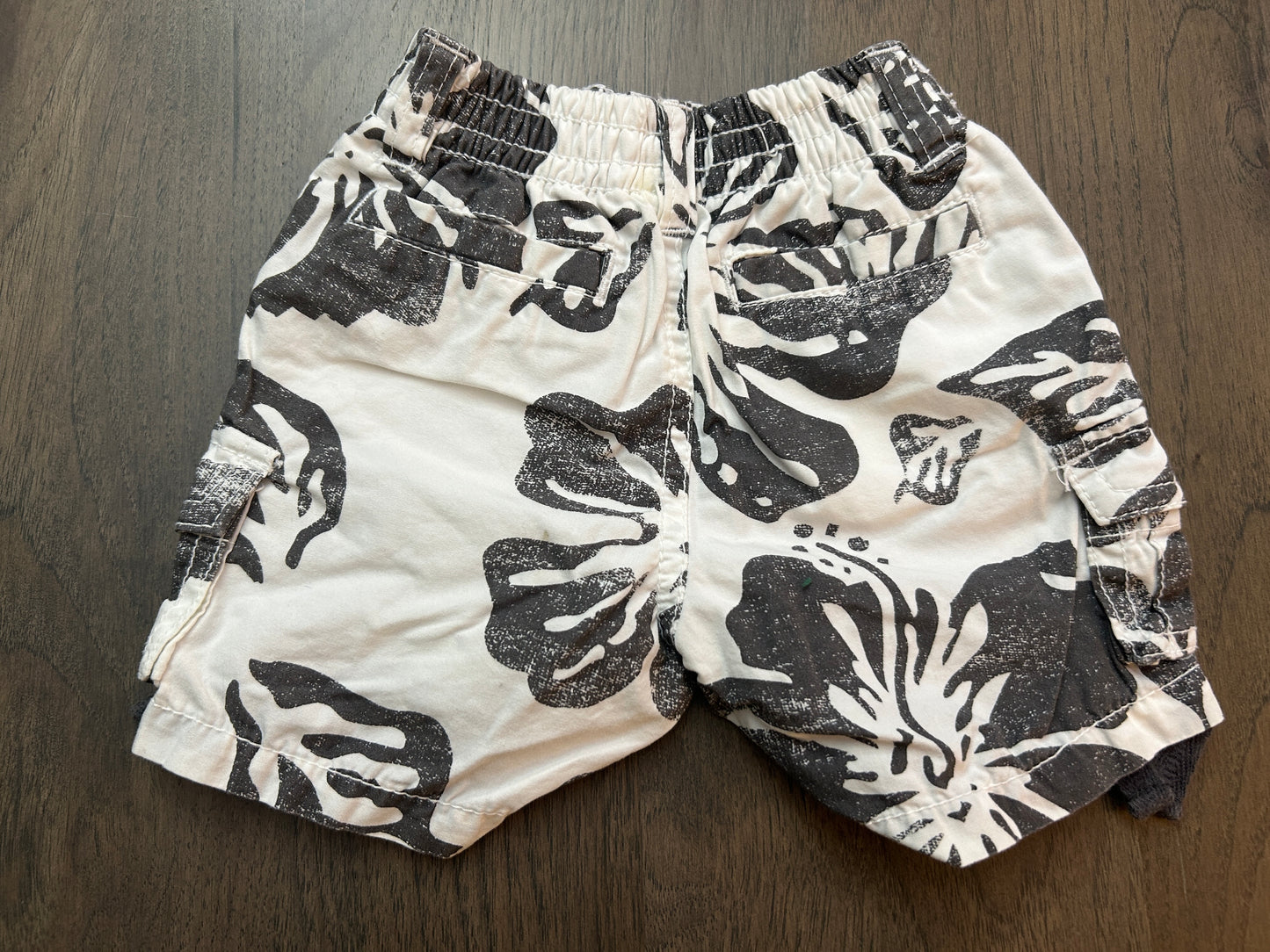 Lot of 5, boys shorts, size 3-6 months