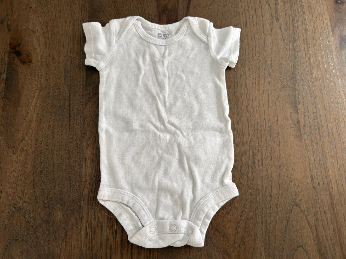 Lot of 4, boy or girl onesies, size 0-3, 3 months