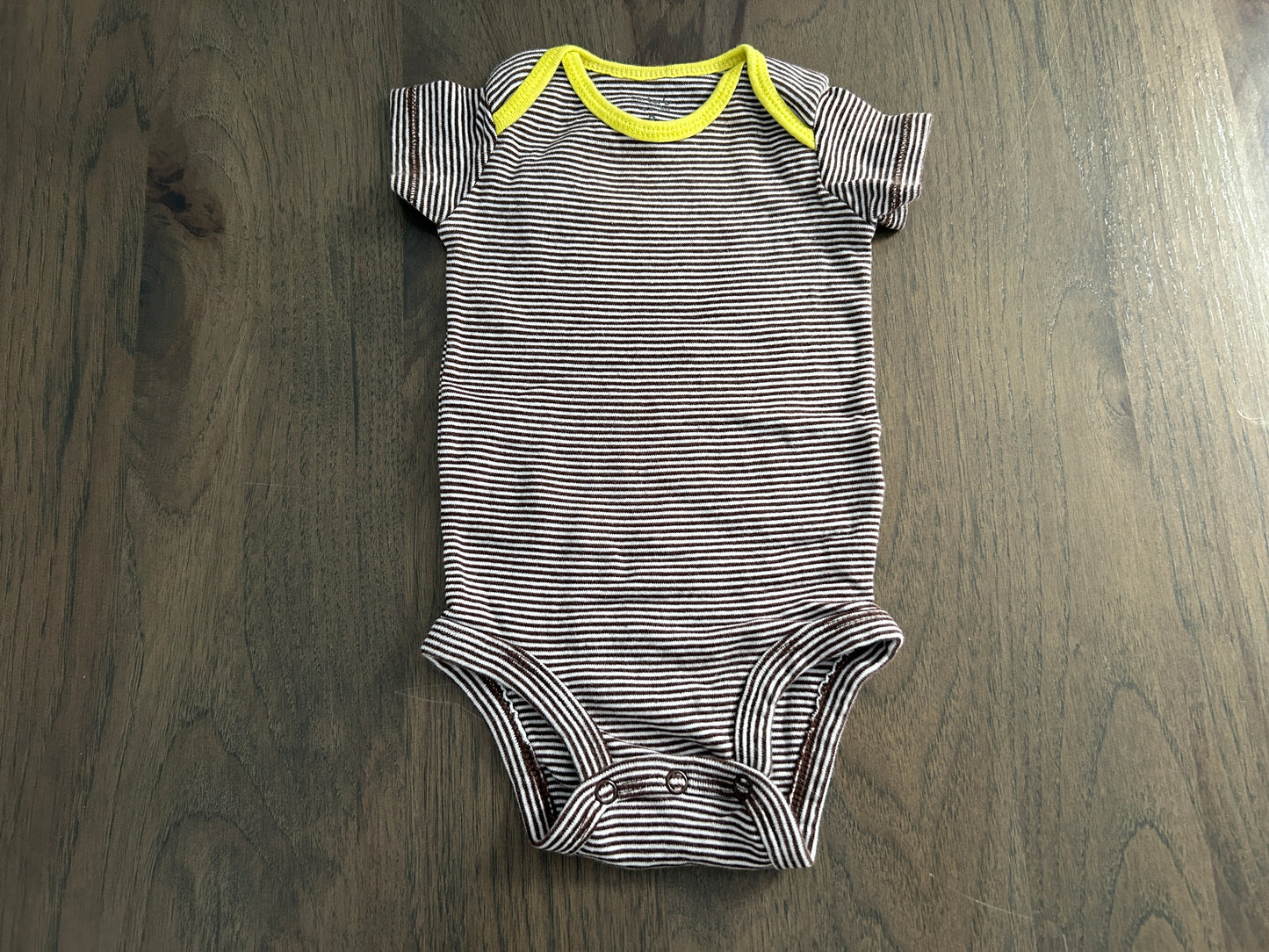 Lot of 6, boys short sleeved onesies, size 3 months