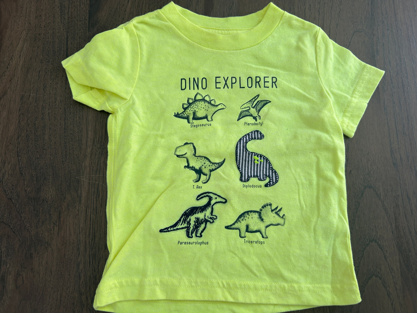Lot of 4, boys short sleeved shirts, size 12 months