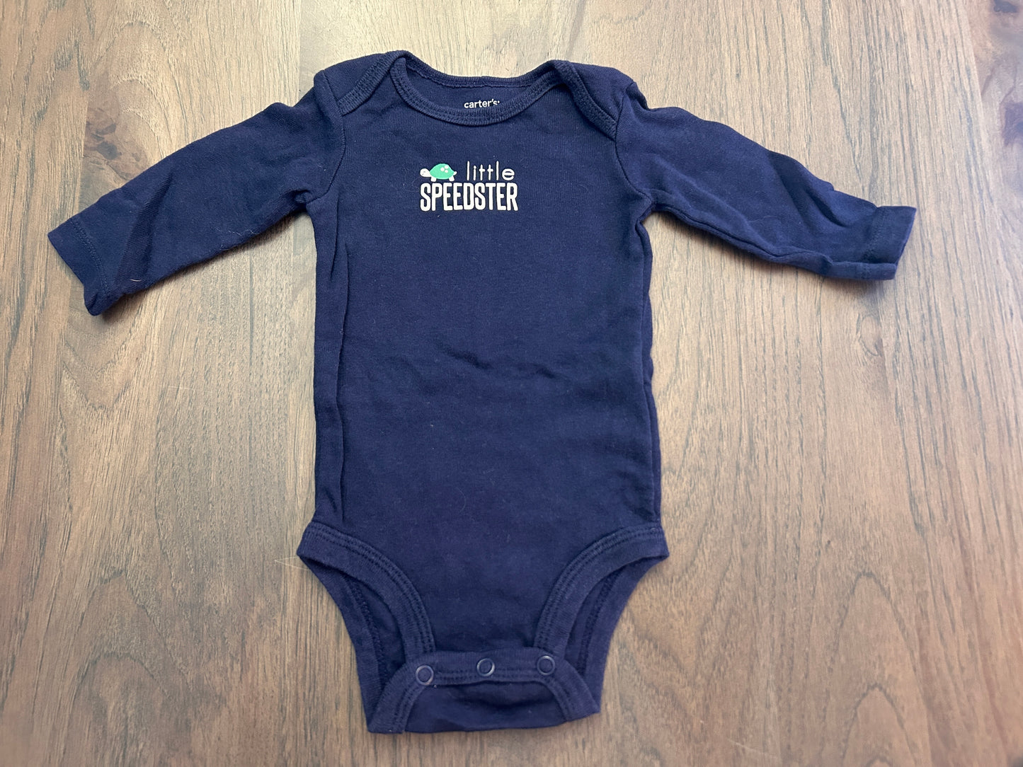 Lot of 6, boys long sleeved onesies, size 0-3, 3 months
