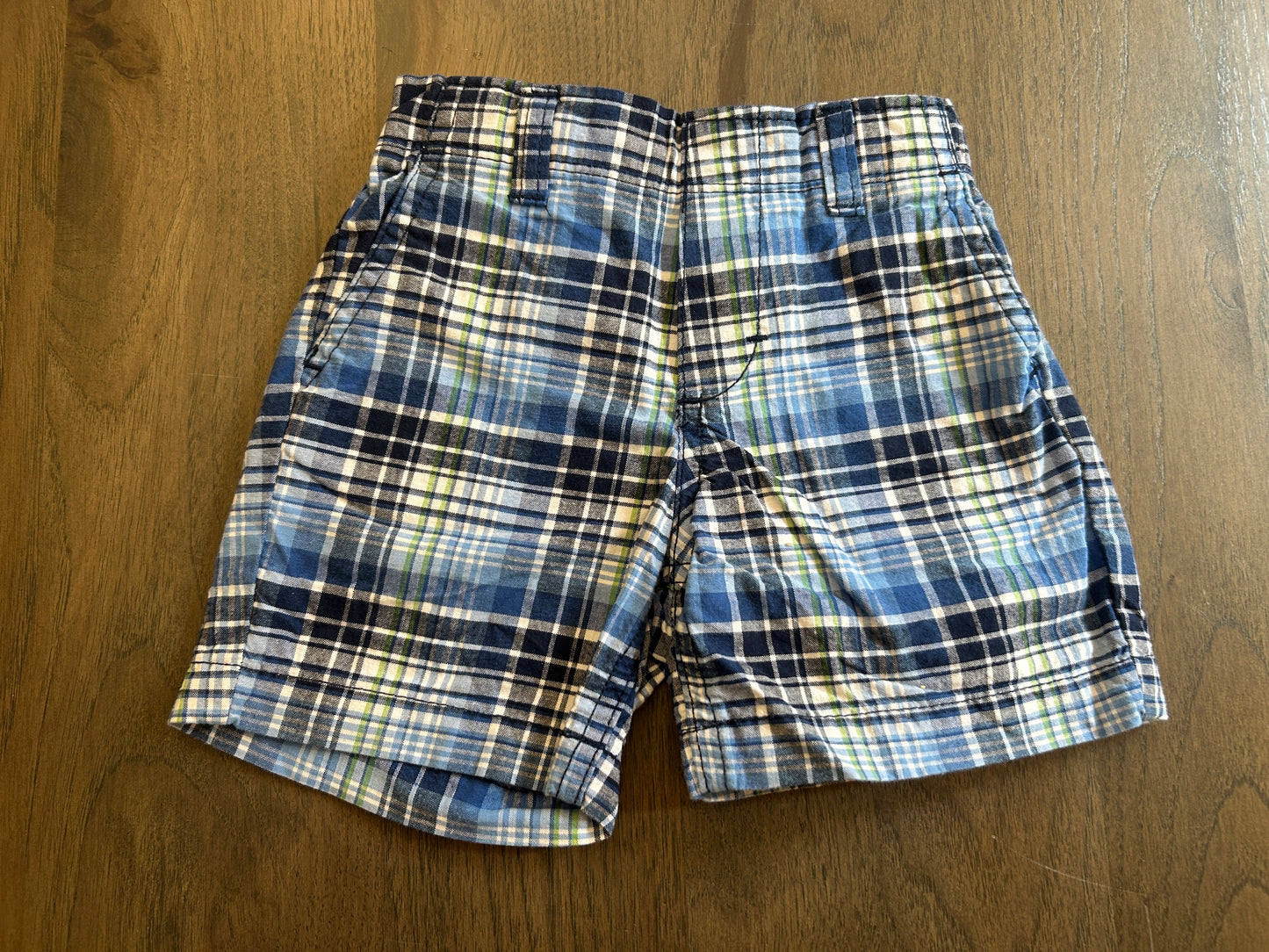 Lot of 5, boy shorts, size 12/18, 18 months