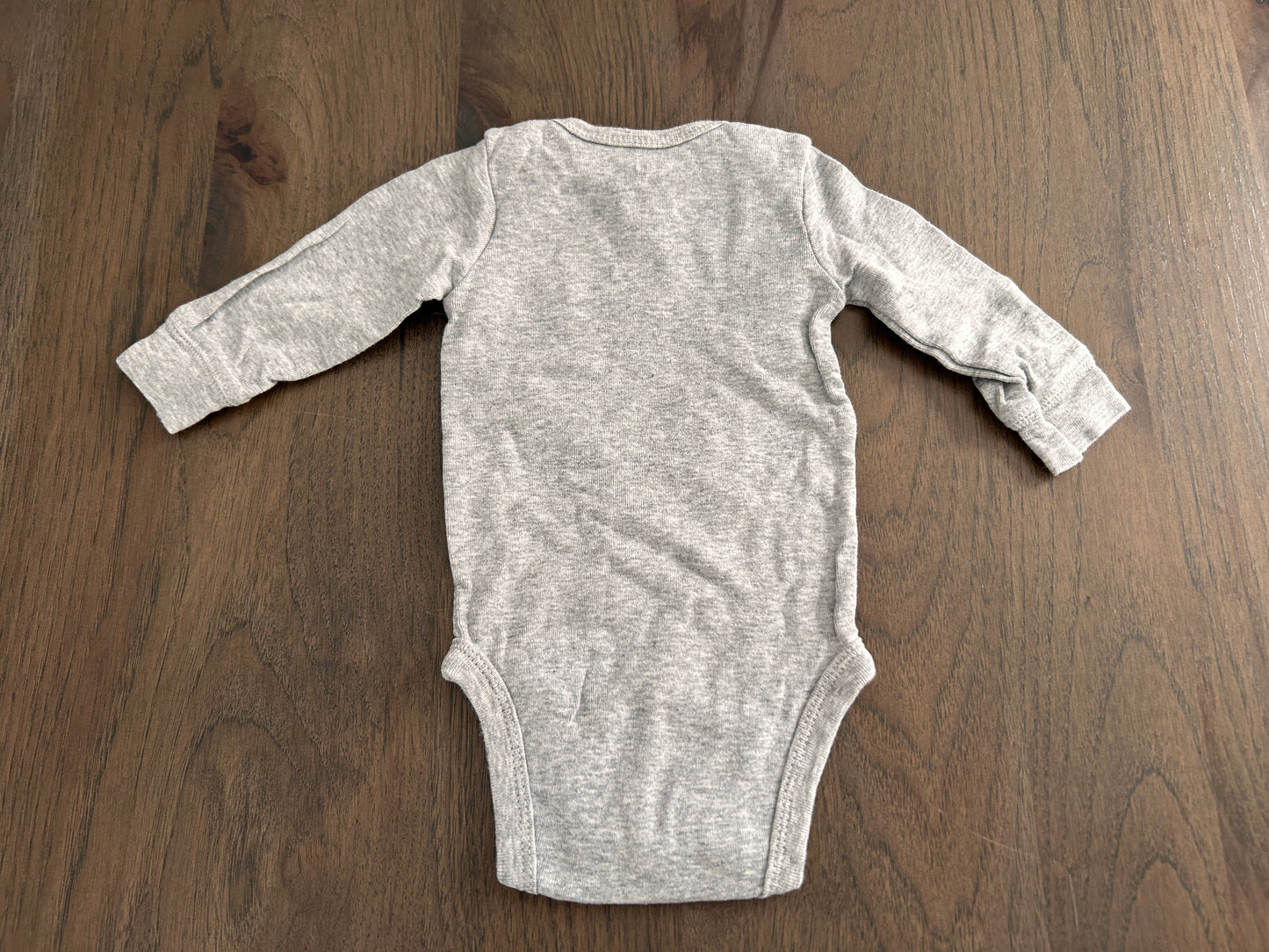 Lot of 4, boy or girl onesies, size 0-3, 3 months