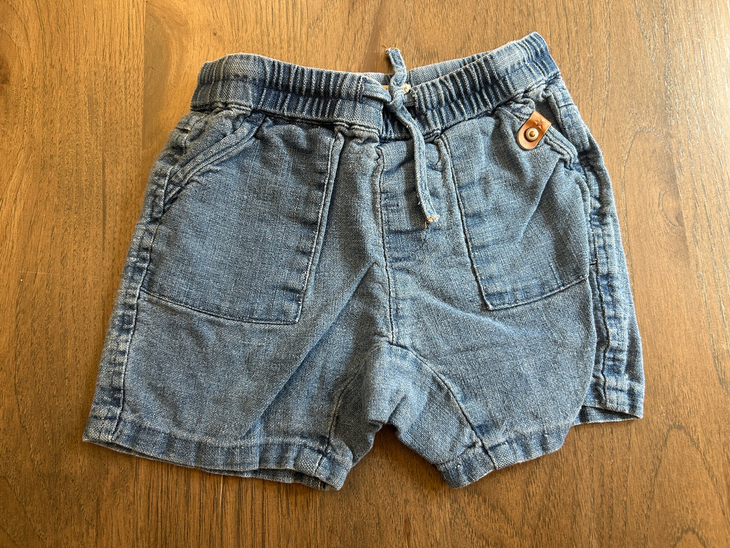 Lot of 5, boy shorts, size 12/18, 18 months
