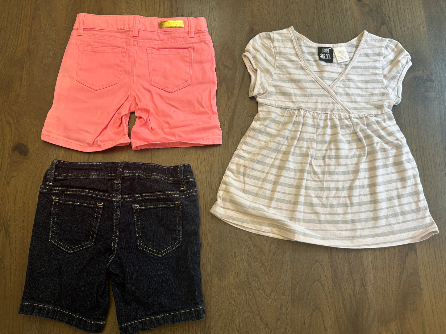 Lot of mixed brands, five shorts, one shirt, one dress, girl, size 6