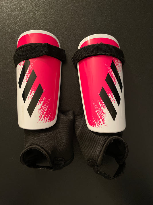 Adidas Shin Guards, Girls Sz S, Pink