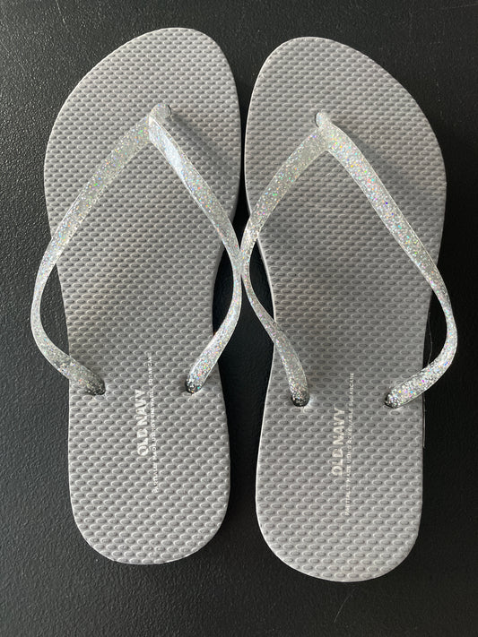 Old Navy Flip Flops, Womens Sz 8, Gray