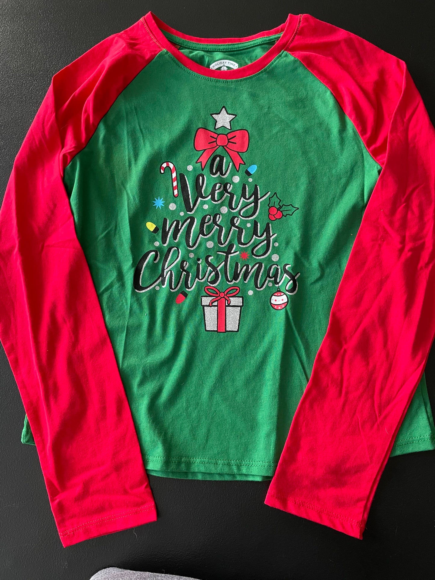 XL Girls Long Sleeve, Green & Red, Christmas