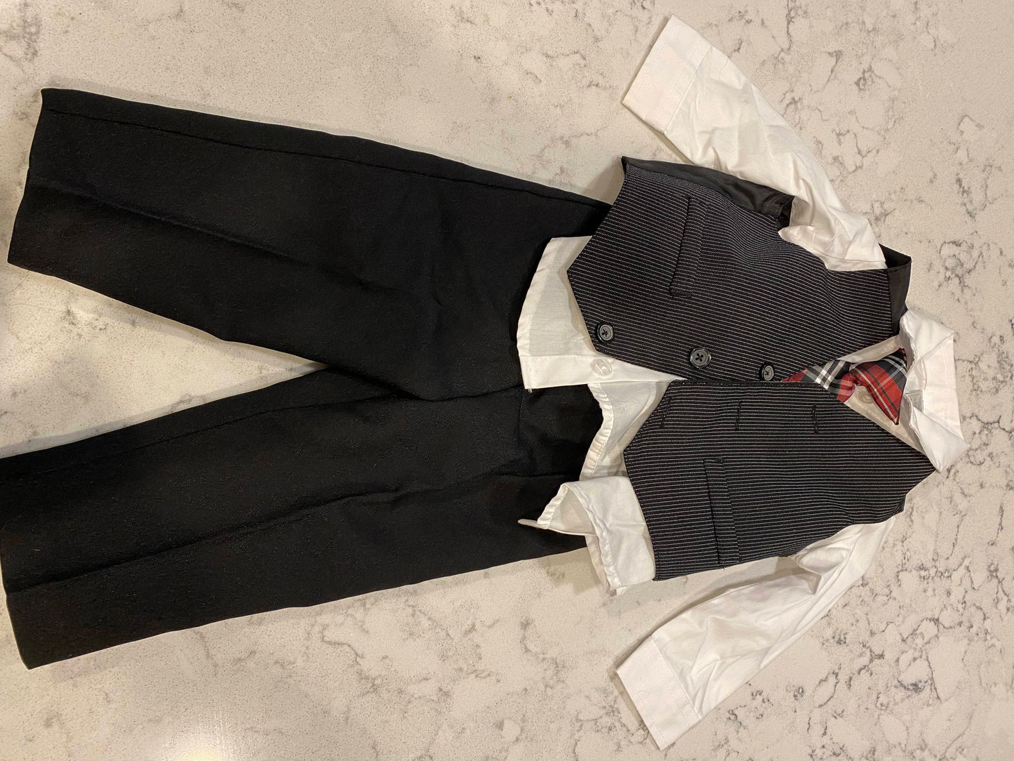 6-9M Boys Infants 3 piece vest suit