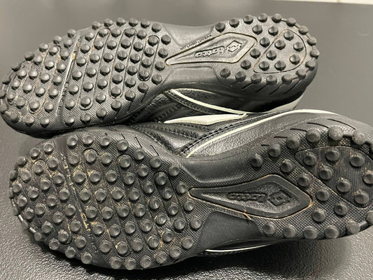 2 Unisex Turf Shoes, Soccer