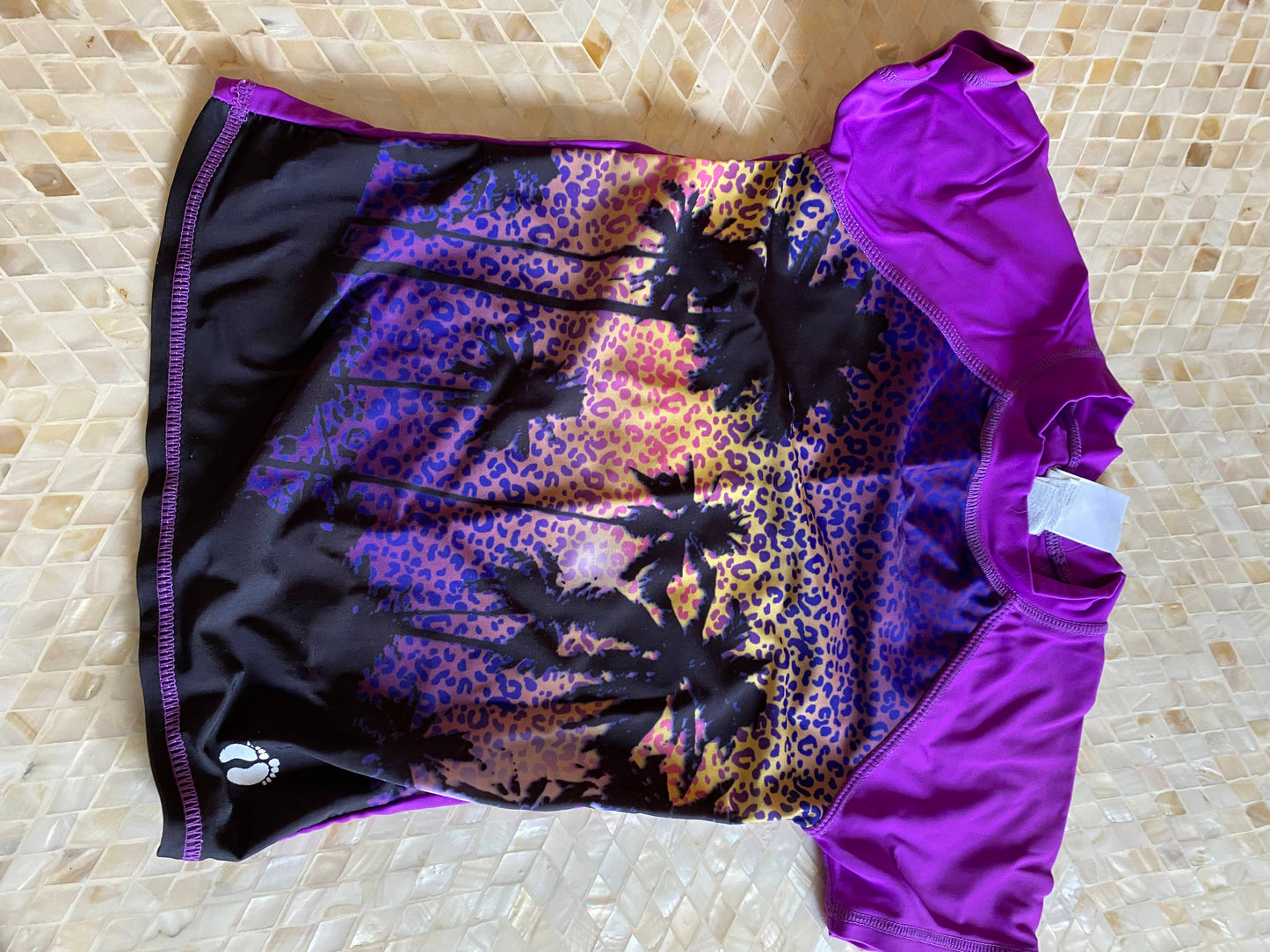 6 Youth Girls Rashguard Top
