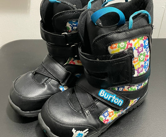 6 Kids Snowboarding Boots