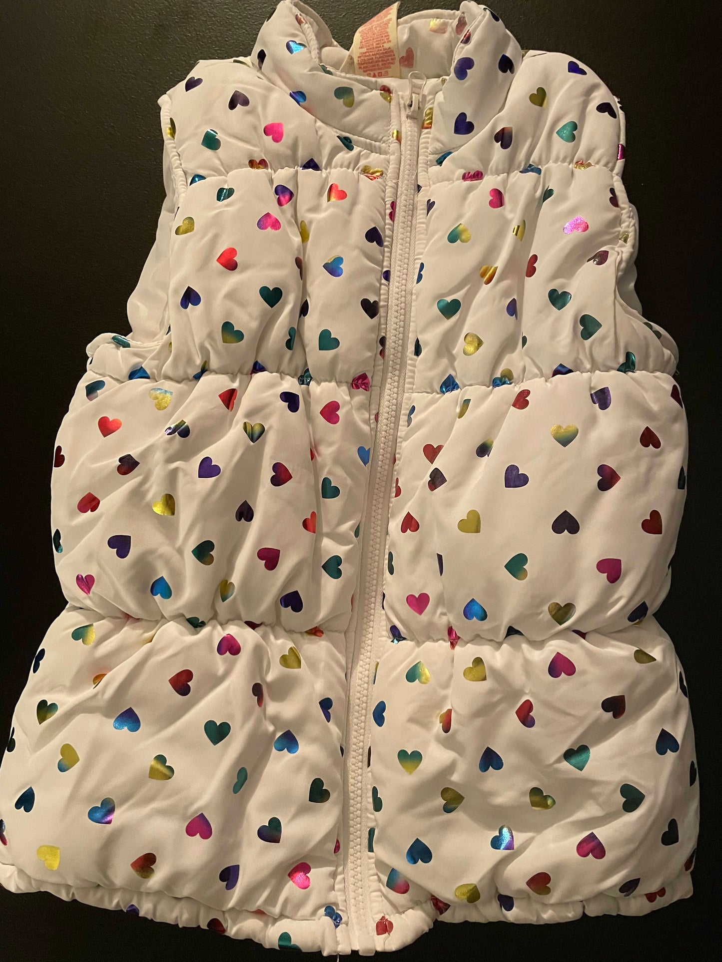 L Girls Puffer Vest, White w/Rainbow Hearts