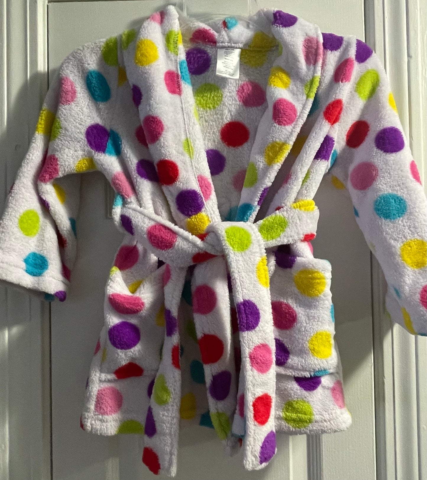 4/5 Girls Robe, White w/Polka Dots