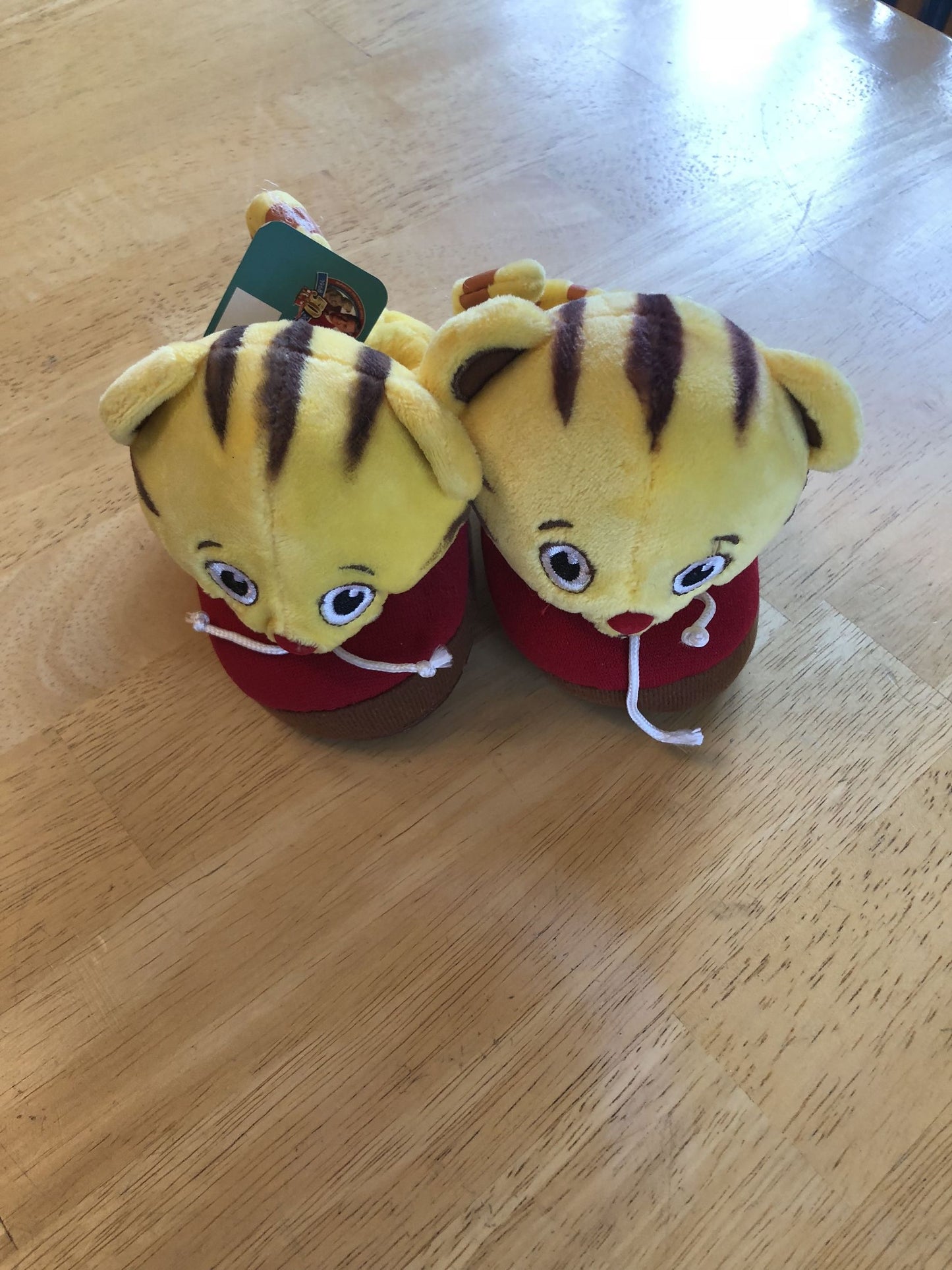 Toddler 3/4, Slippers — Daniel Tiger,