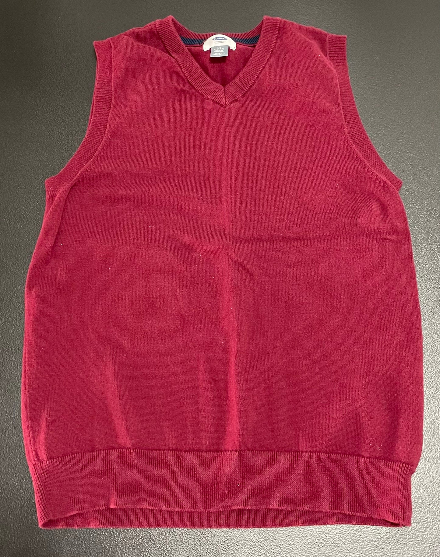 L (10/12) Boys Sweater Vest, Burgundy