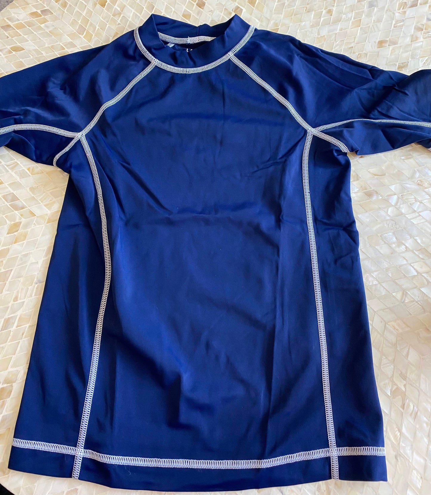 Large (7) Youth Boys Rashguard Top