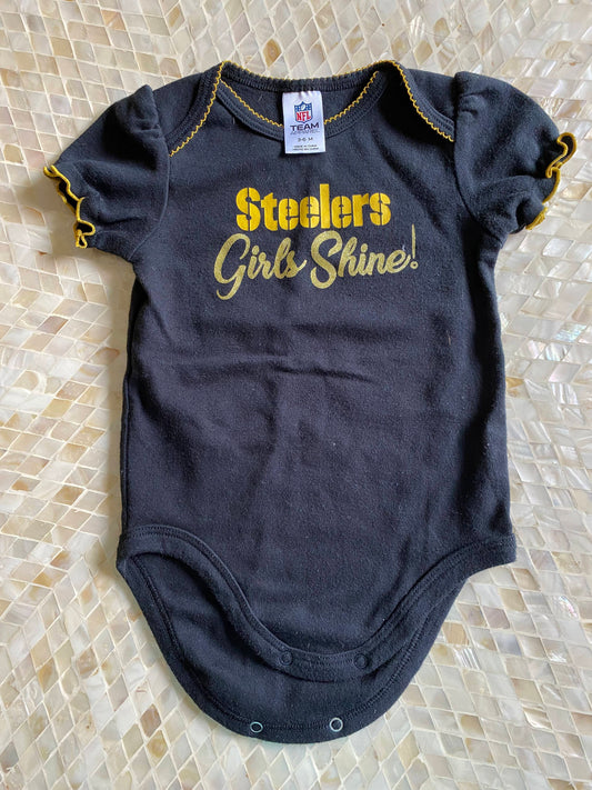 3-6M Infant Girls Pittsburgh Steelers onesie