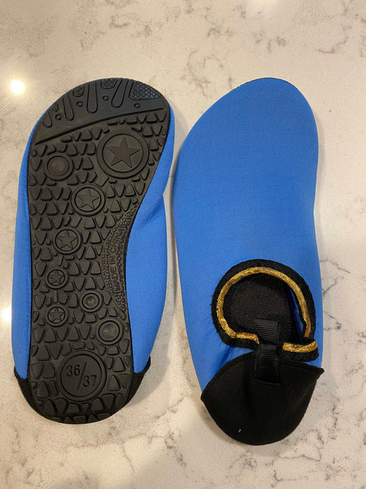 36/37 Unisex Kids Water Shoes