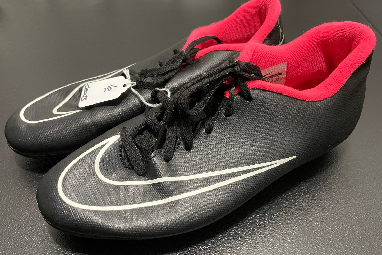 Nike 6Y Boys Cleats, Soccer