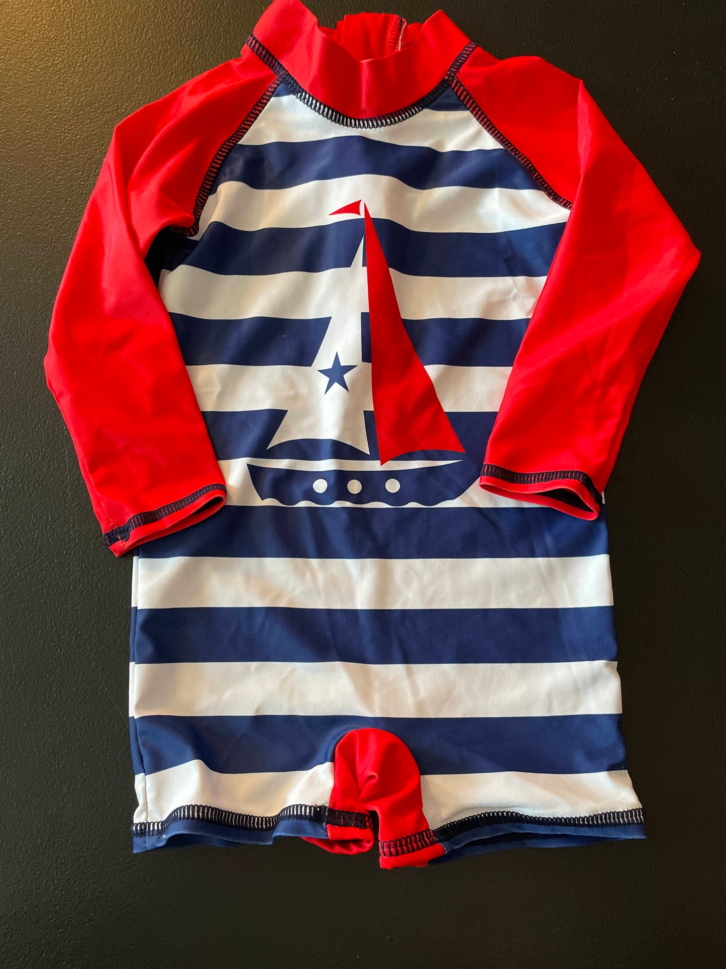 6M Boys Rash Guard Swimsuit, Red/White/Blue, Sailboat