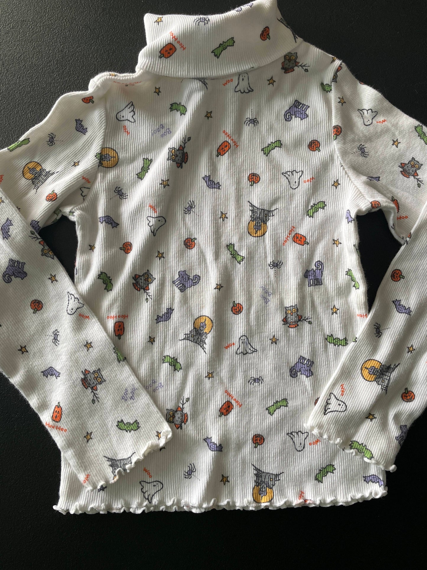 5 Girls Turtleneck, White, Halloween