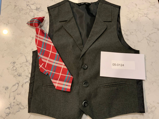 3T Boys gray vest and Tie