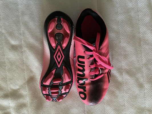 13 Child, Soccer Cleats, Pink/Black