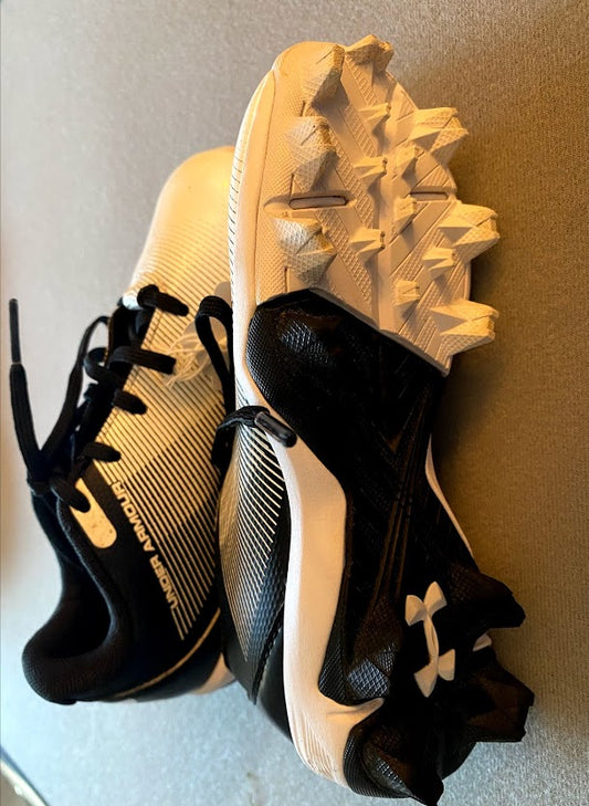 Youth 11 Baseball Cleats